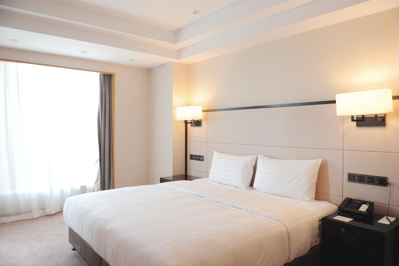 Hotel Pullman Qingdao Ziyue Exterior foto