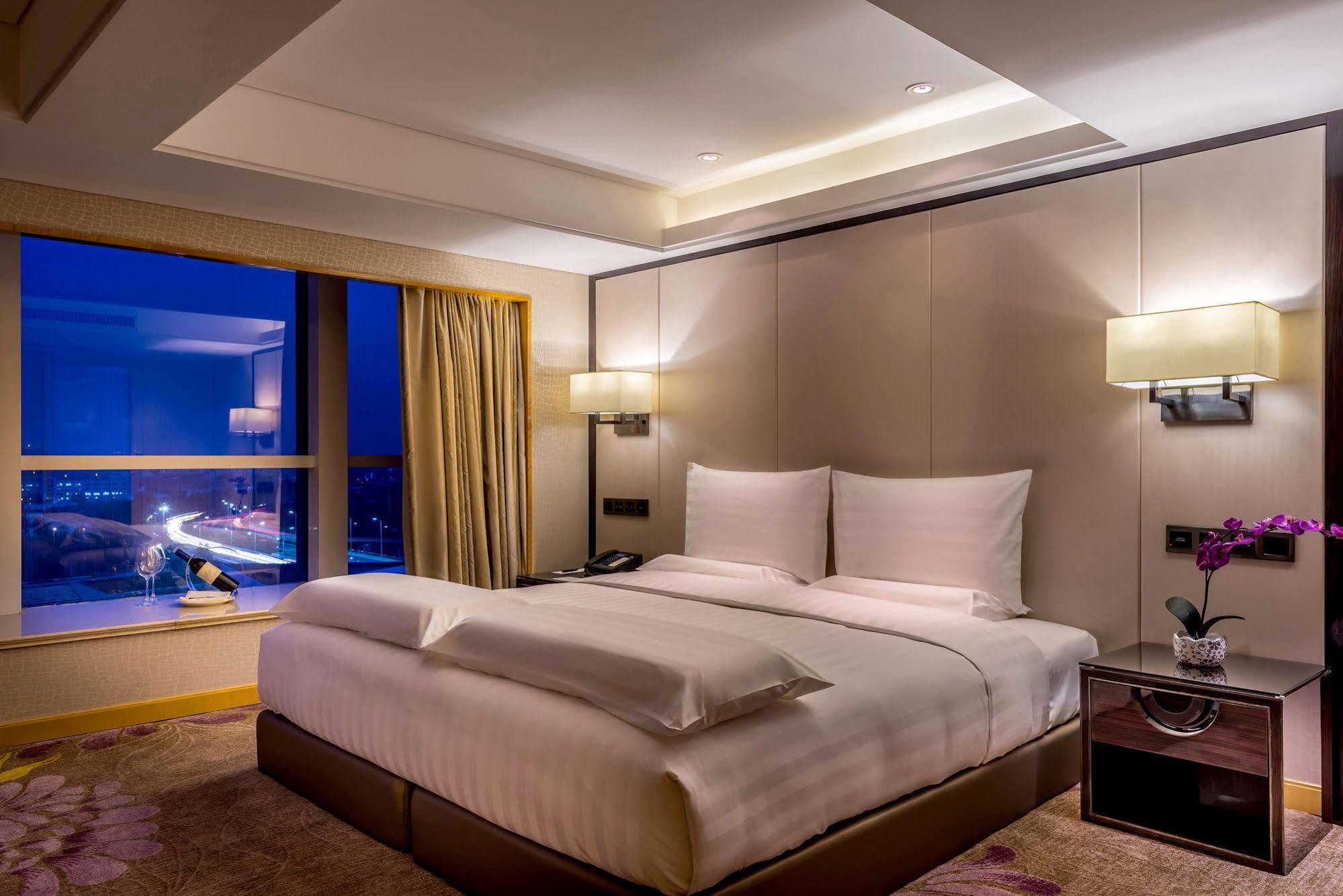Hotel Pullman Qingdao Ziyue Exterior foto